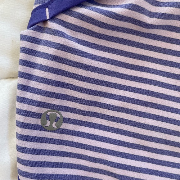 Lululemon 2.5” Speed Shorts - Picture 3 of 4